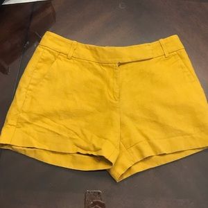 Tory Burch size 2 linen shorts!